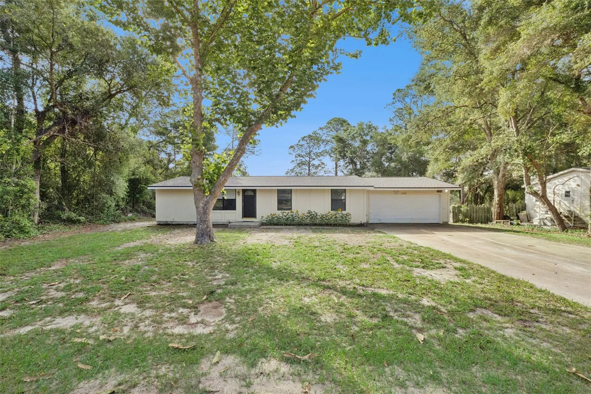 42146 Pine Valley Drive Paisley FL 32767