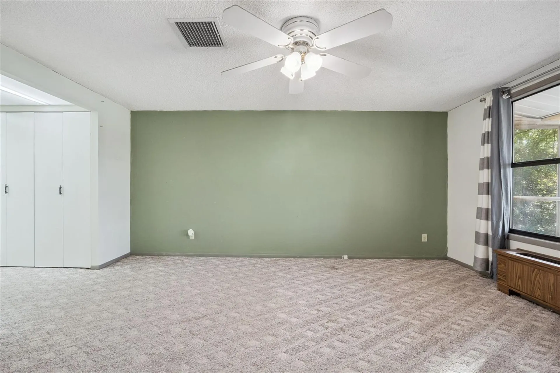 42146 Pine Valley Drive Paisley FL 32767
