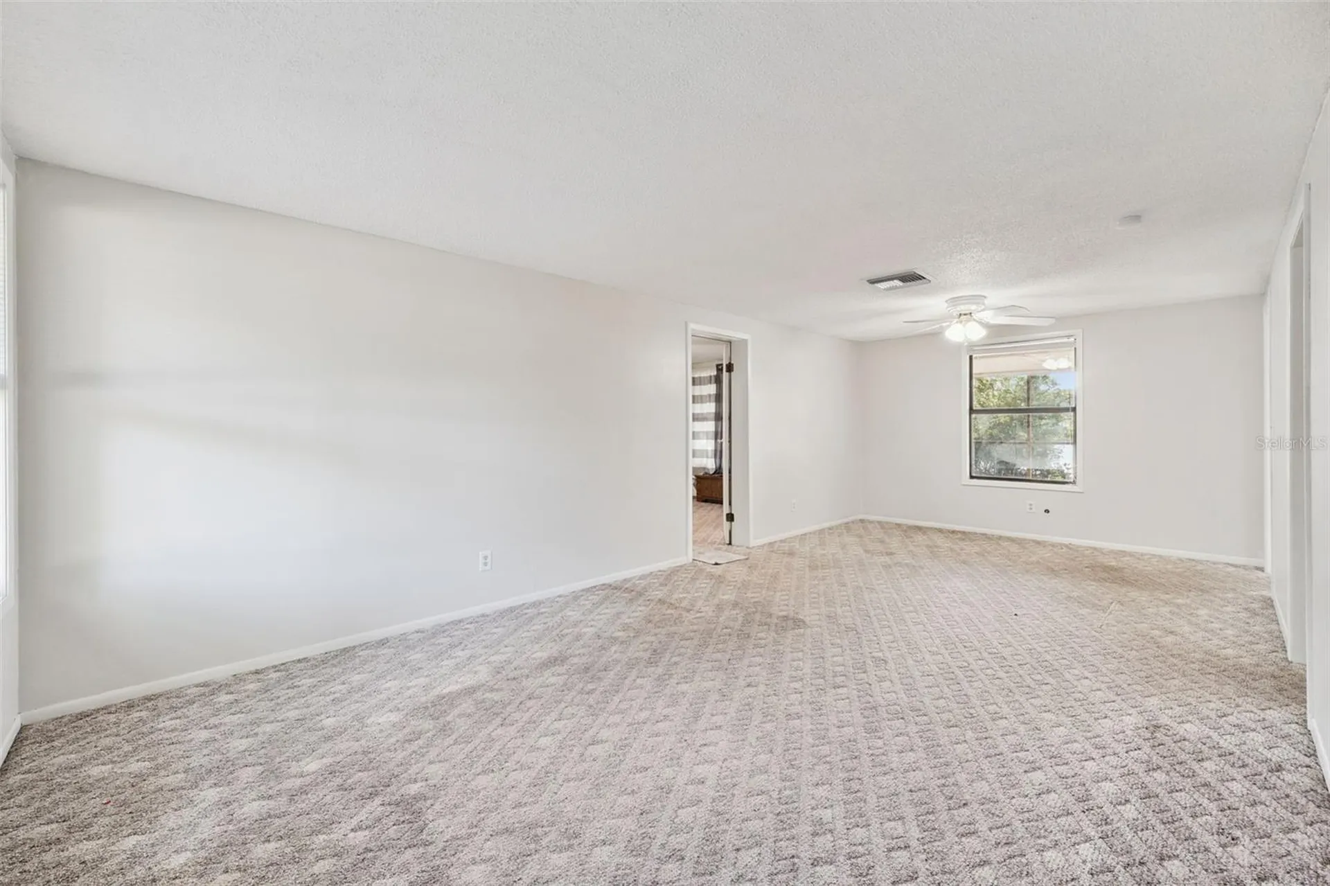 42146 Pine Valley Drive Paisley FL 32767