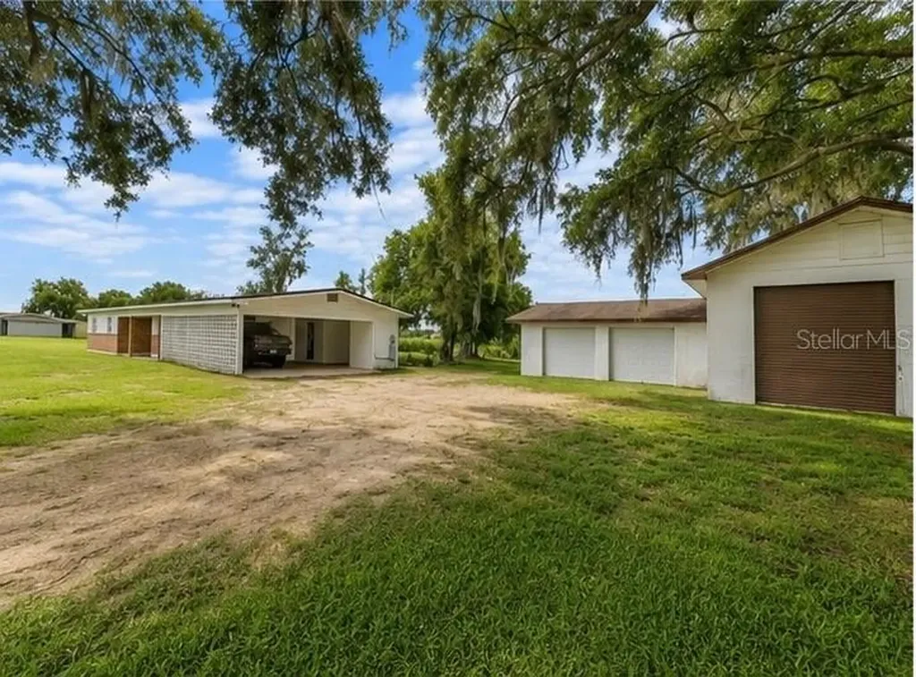 5201 S Farkas Road Plant City FL 33567