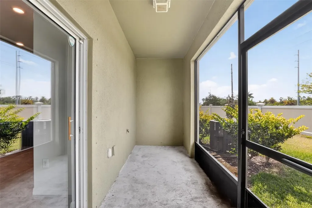 2224 Golden Falcon Drive Ruskin FL 33570