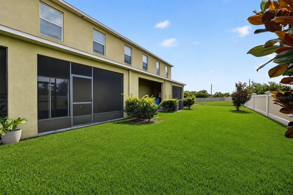 2224 Golden Falcon Drive Ruskin FL 33570