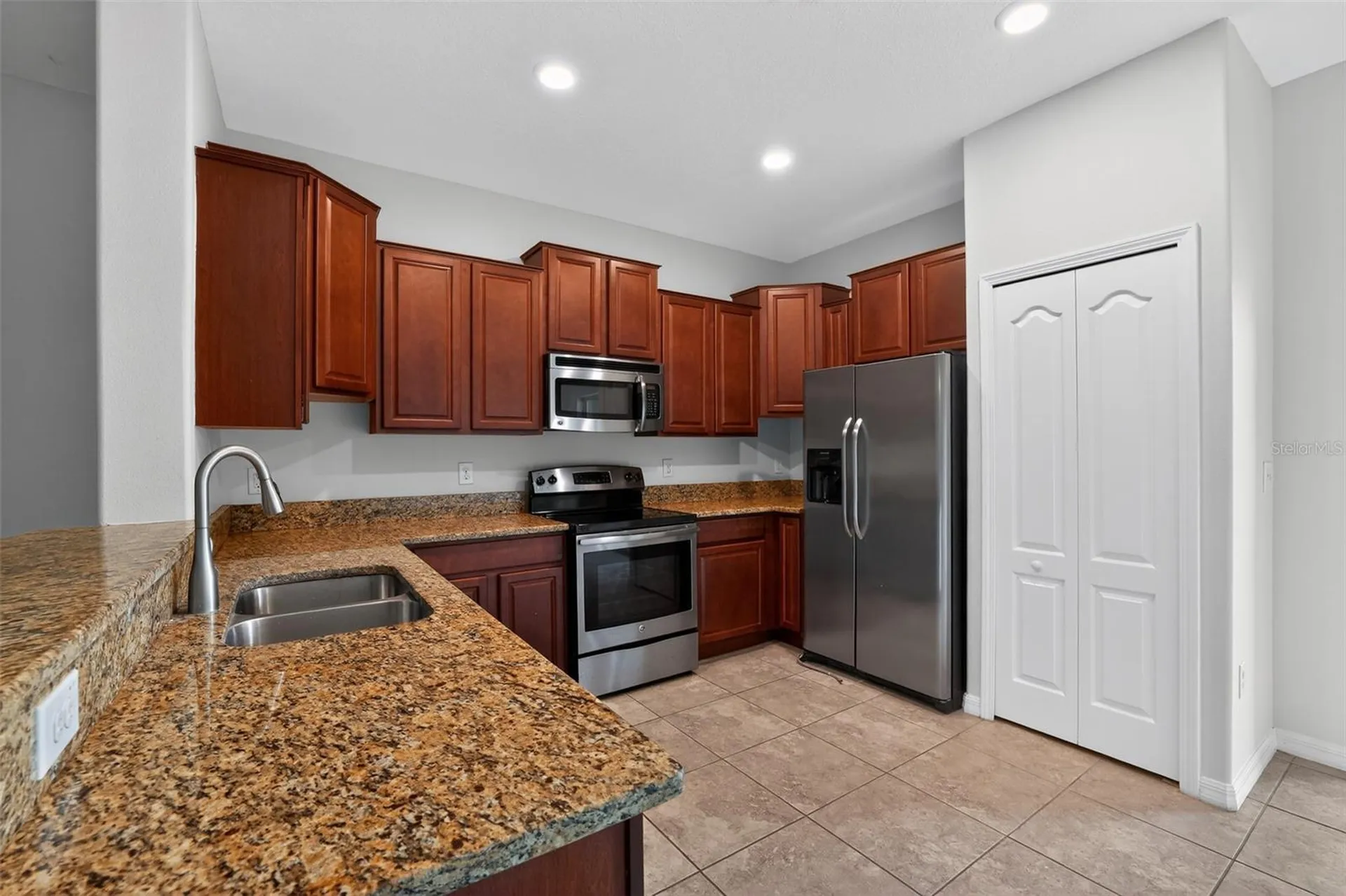 2224 Golden Falcon Drive Ruskin FL 33570