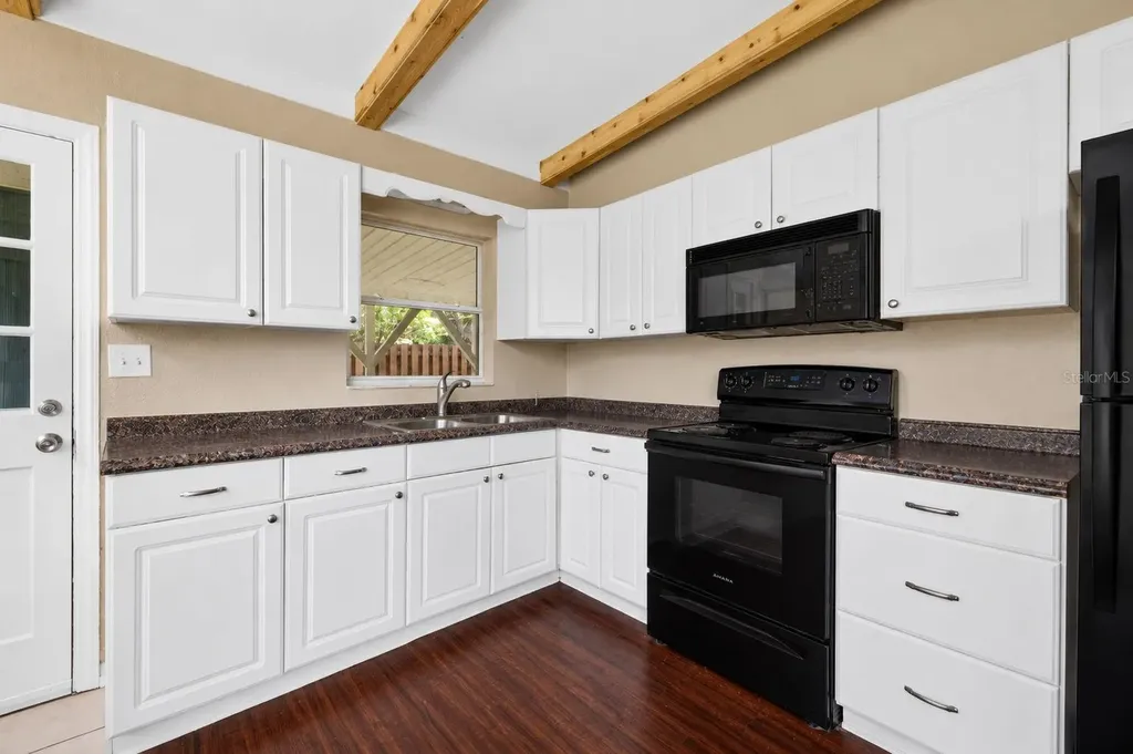 6819 Meadowlawn Drive N St Petersburg FL 33702