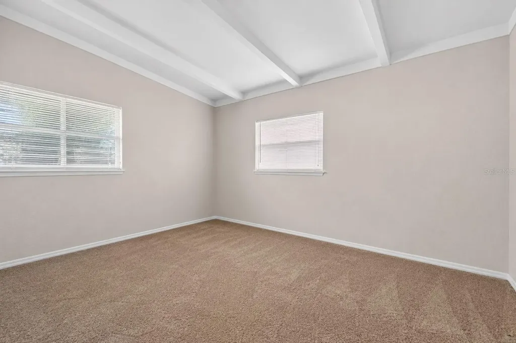6819 Meadowlawn Drive N St Petersburg FL 33702