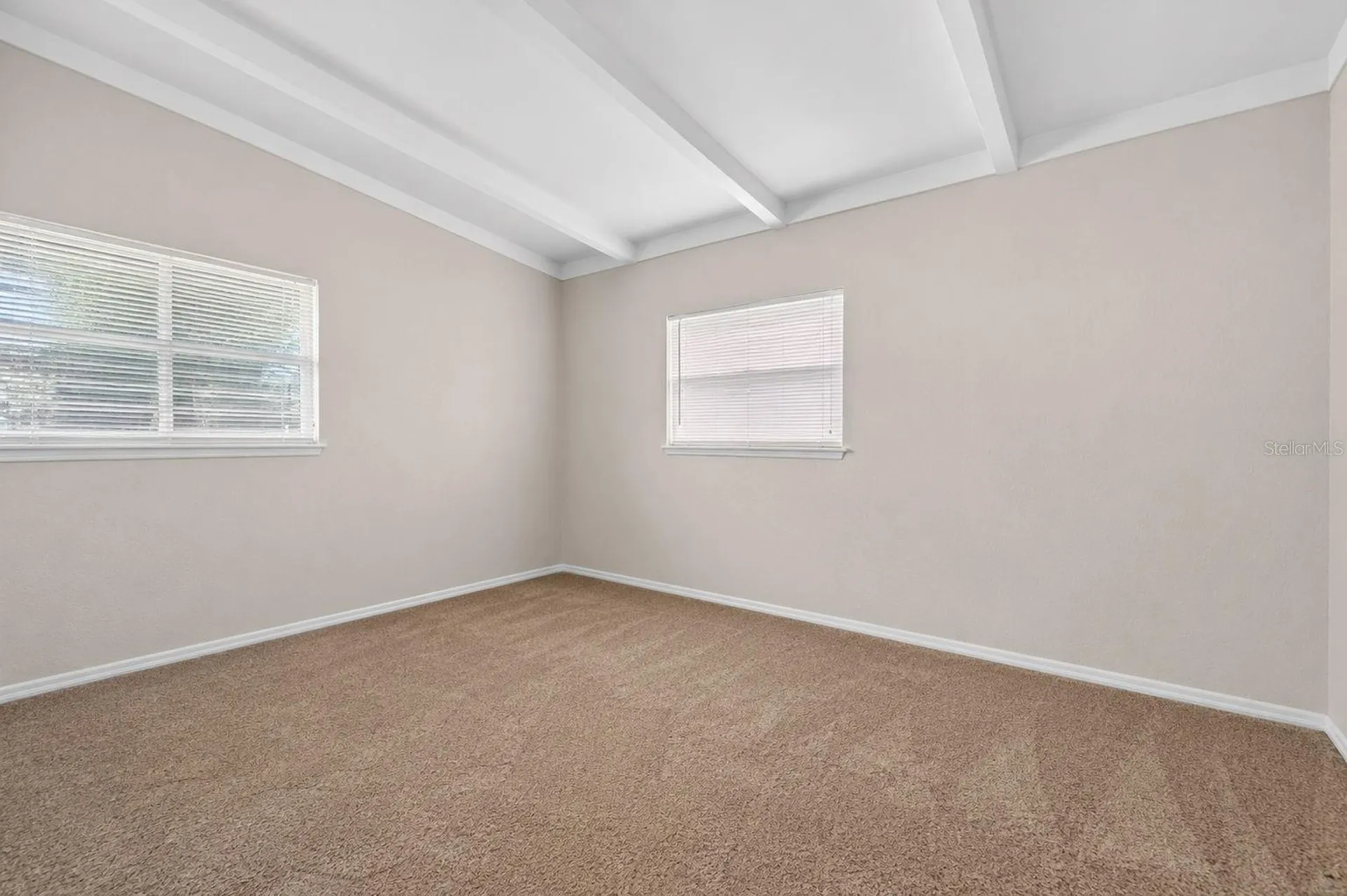 6819 Meadowlawn Drive N St Petersburg FL 33702