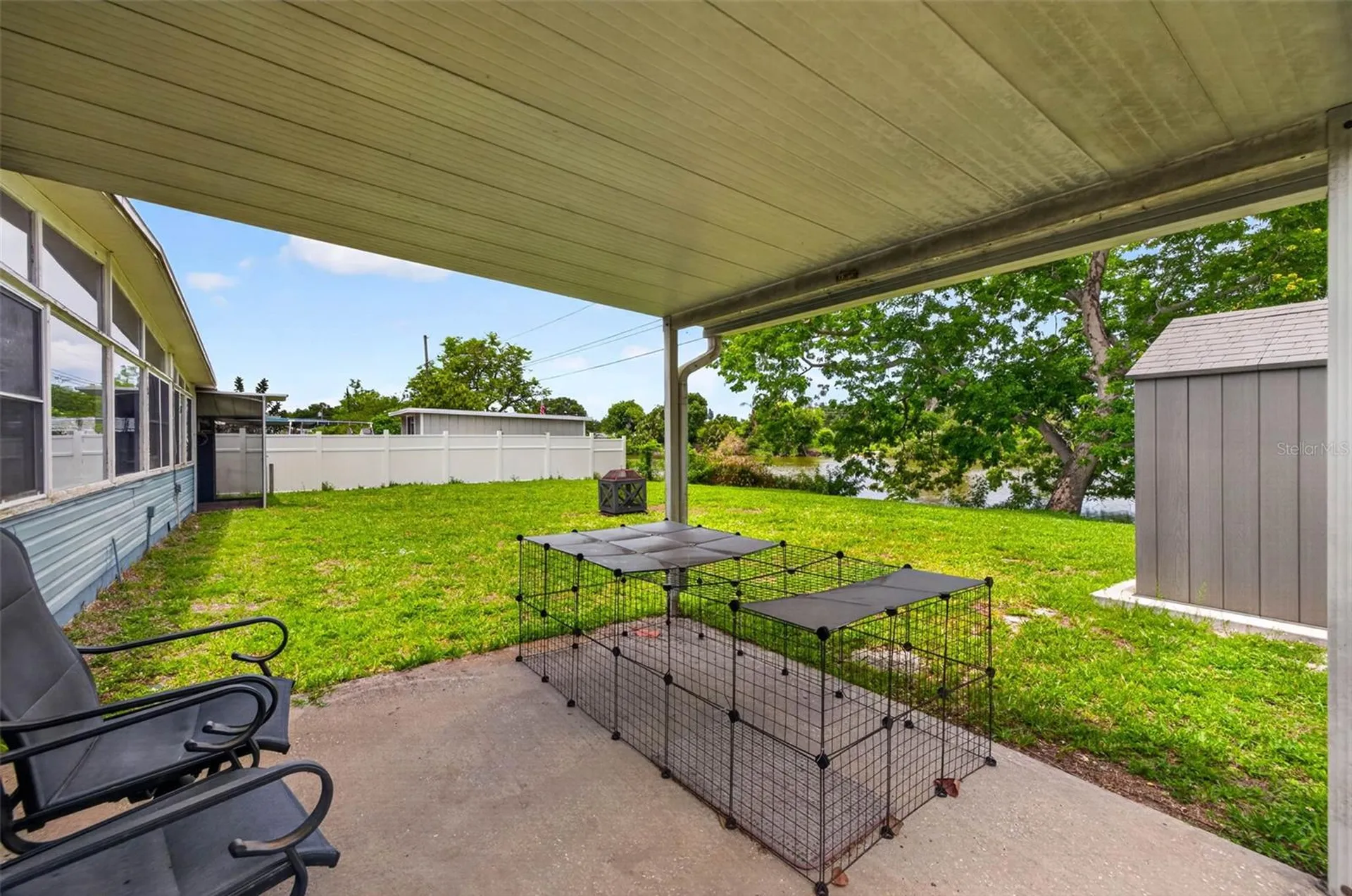 6819 Meadowlawn Drive N St Petersburg FL 33702