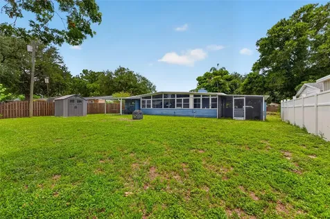 6819 Meadowlawn Drive N St Petersburg FL 33702