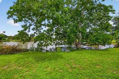 6819 Meadowlawn Drive N St Petersburg FL 33702