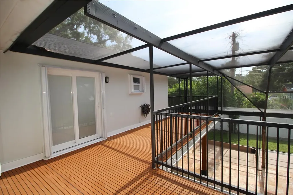 2436 Navarez Avenue Safety Harbor FL 34695