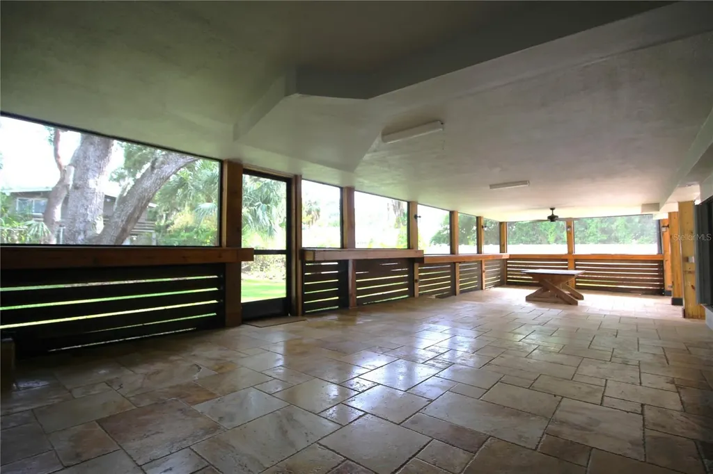 2436 Navarez Avenue Safety Harbor FL 34695