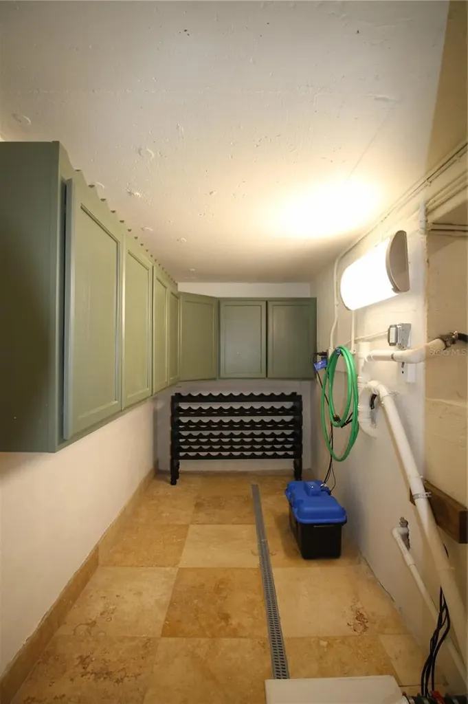 2436 Navarez Avenue Safety Harbor FL 34695