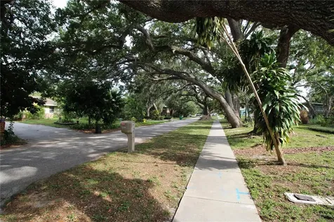 2436 Navarez Avenue Safety Harbor FL 34695