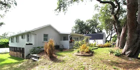 2436 Navarez Avenue Safety Harbor FL 34695