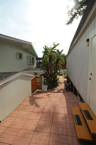 2436 Navarez Avenue Safety Harbor FL 34695