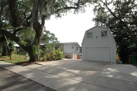 2436 Navarez Avenue Safety Harbor FL 34695