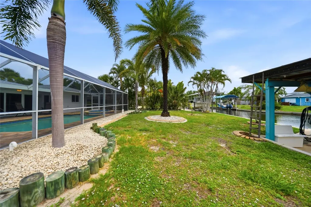 1433 Lemon Bay Drive Englewood FL 34223