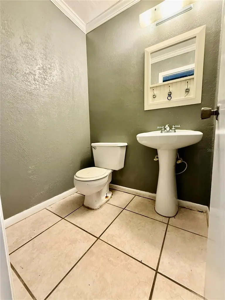 2735 SW 35th Place Gainesville FL 32608
