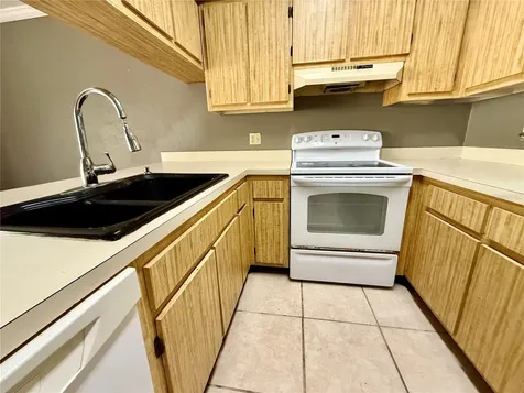 2735 SW 35th Place Gainesville FL 32608
