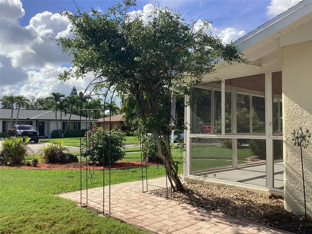 710 50th Street Court W Bradenton FL 34209
