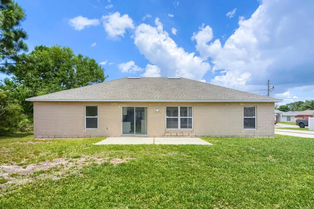 954 Derbyshire Drive Kissimmee FL 34758