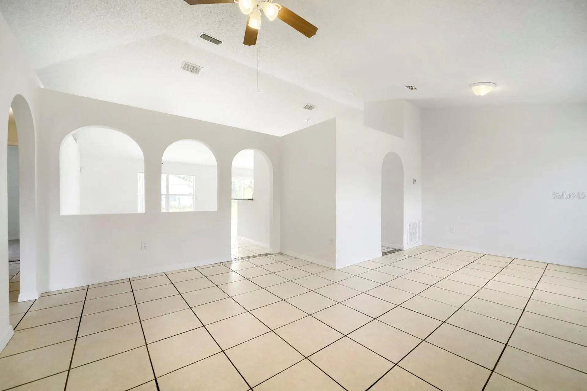 954 Derbyshire Drive Kissimmee FL 34758