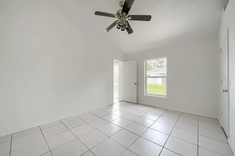 954 Derbyshire Drive Kissimmee FL 34758