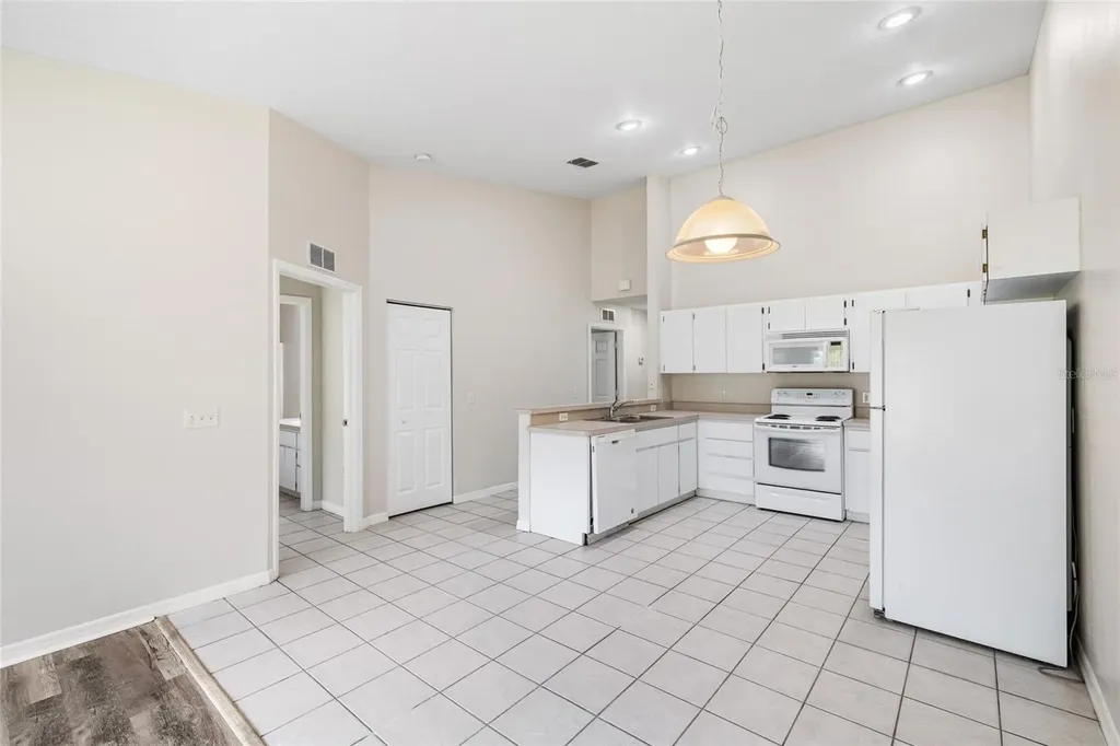 37228 Grassy Hill Lane Dade City FL 33525