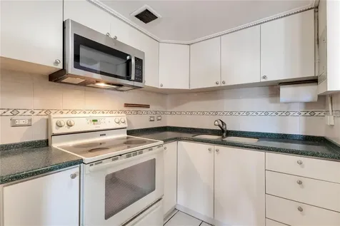 14 Calle Marseilles San Juan PR 00907