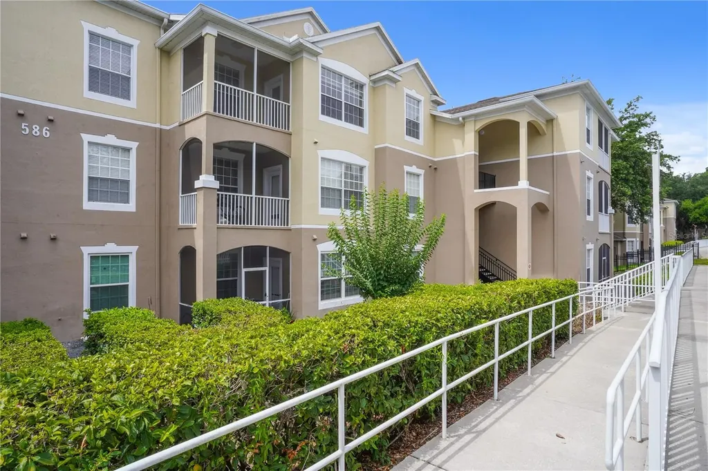 586 Brantley Terrace Way Altamonte Springs FL 32714