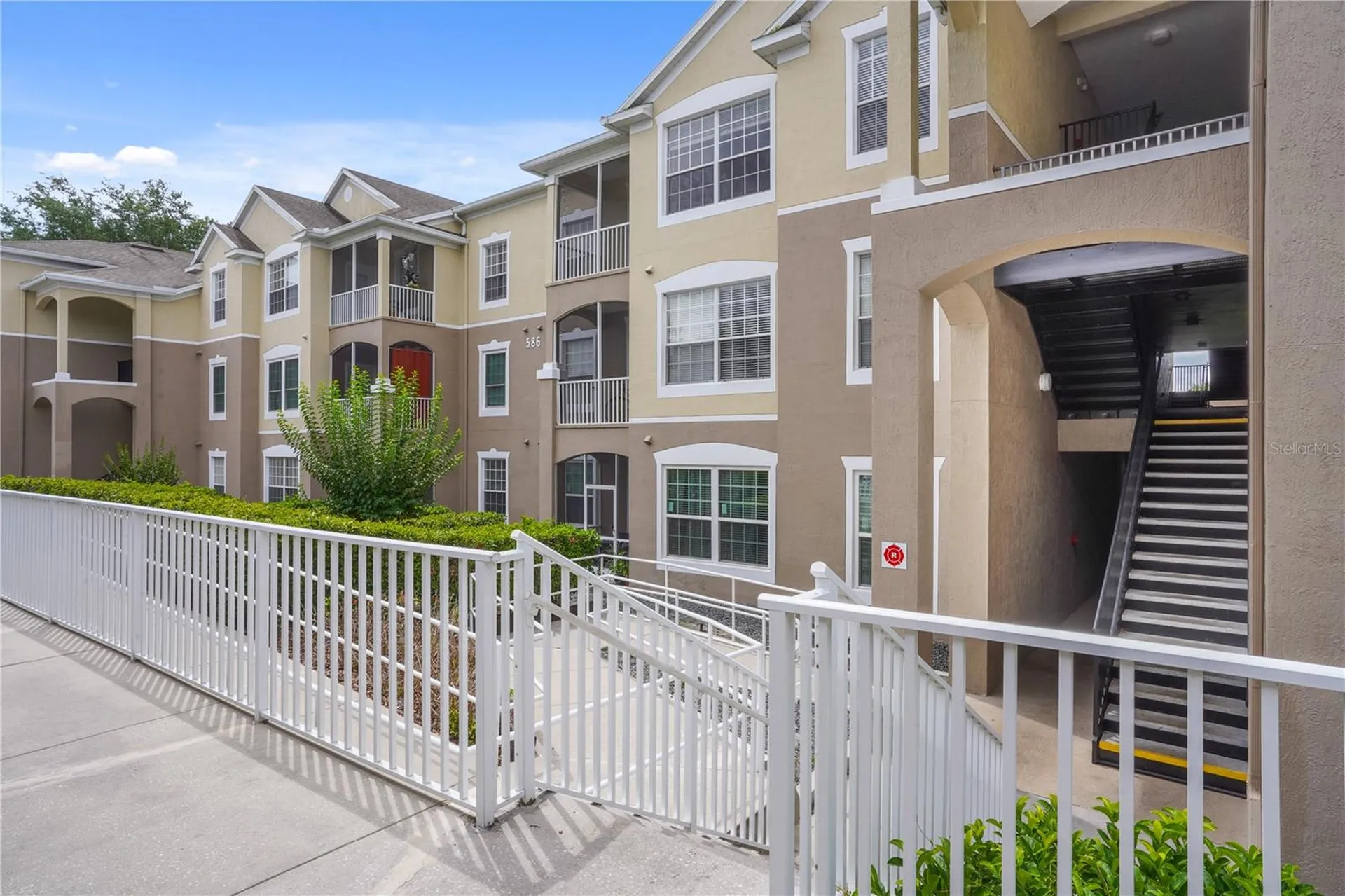 586 Brantley Terrace Way Altamonte Springs FL 32714