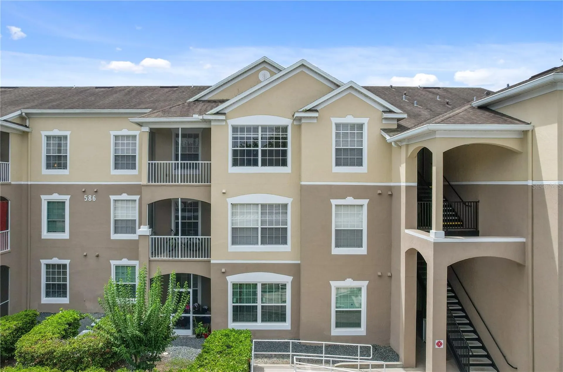 586 Brantley Terrace Way Altamonte Springs FL 32714