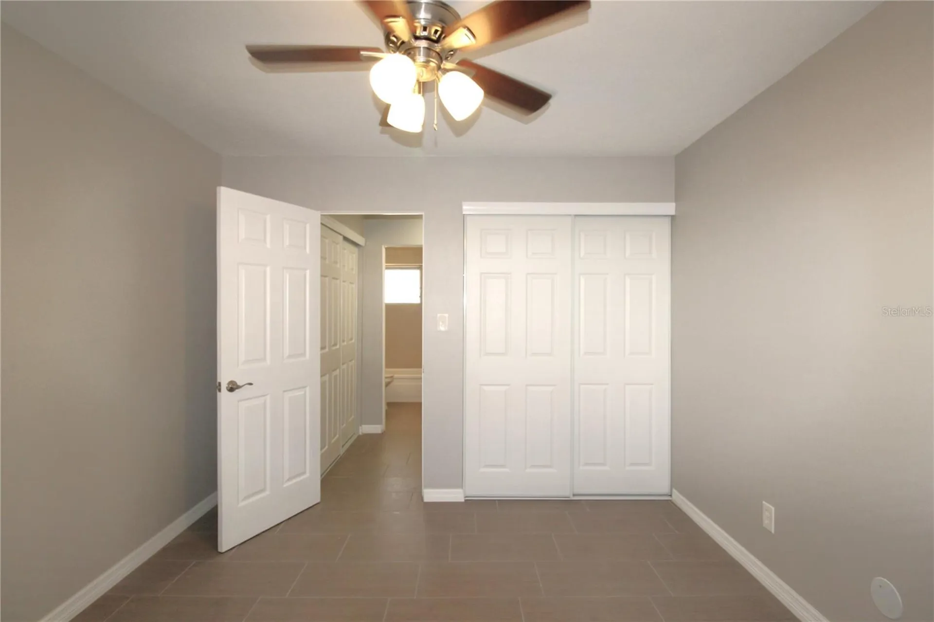 3001 Bee Ridge Road Sarasota FL 34239