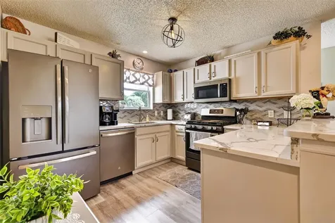 16919 SE 96th Chapelwood Circle The Villages FL 32162