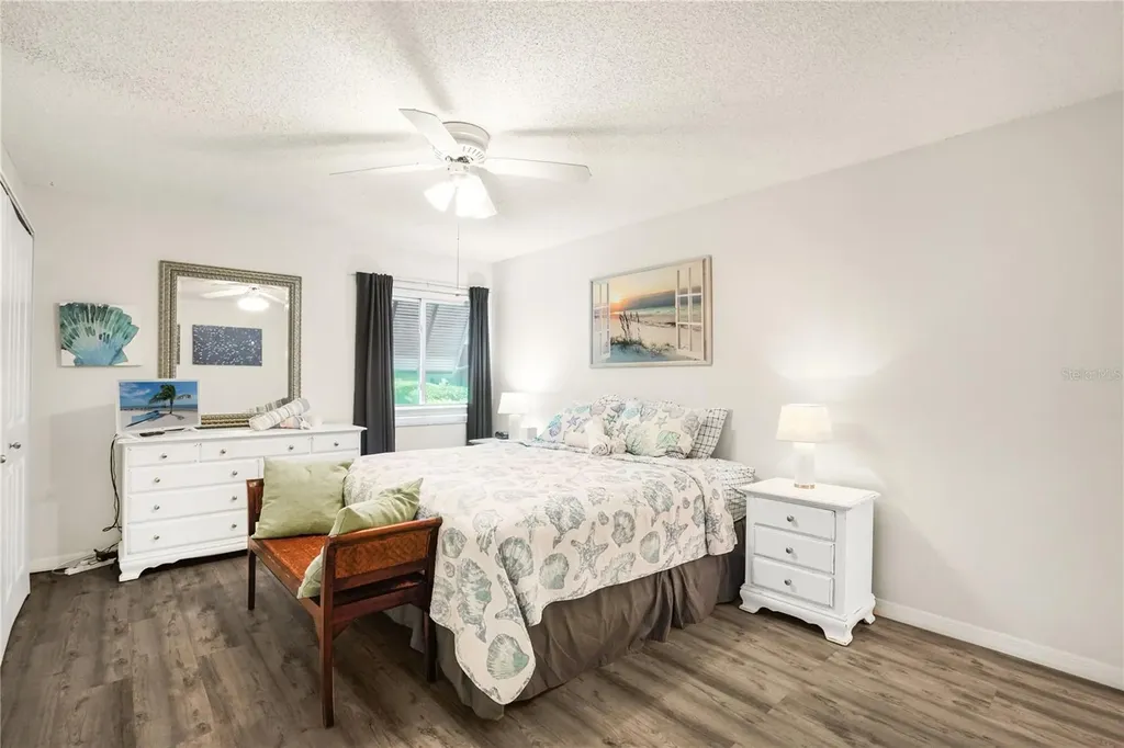 5673 Midnight Pass Road Sarasota FL 34242