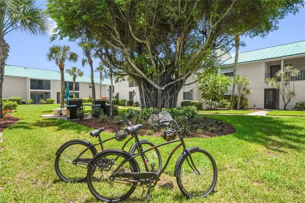 5673 Midnight Pass Road Sarasota FL 34242