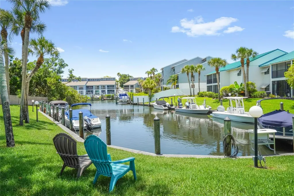 5673 Midnight Pass Road Sarasota FL 34242