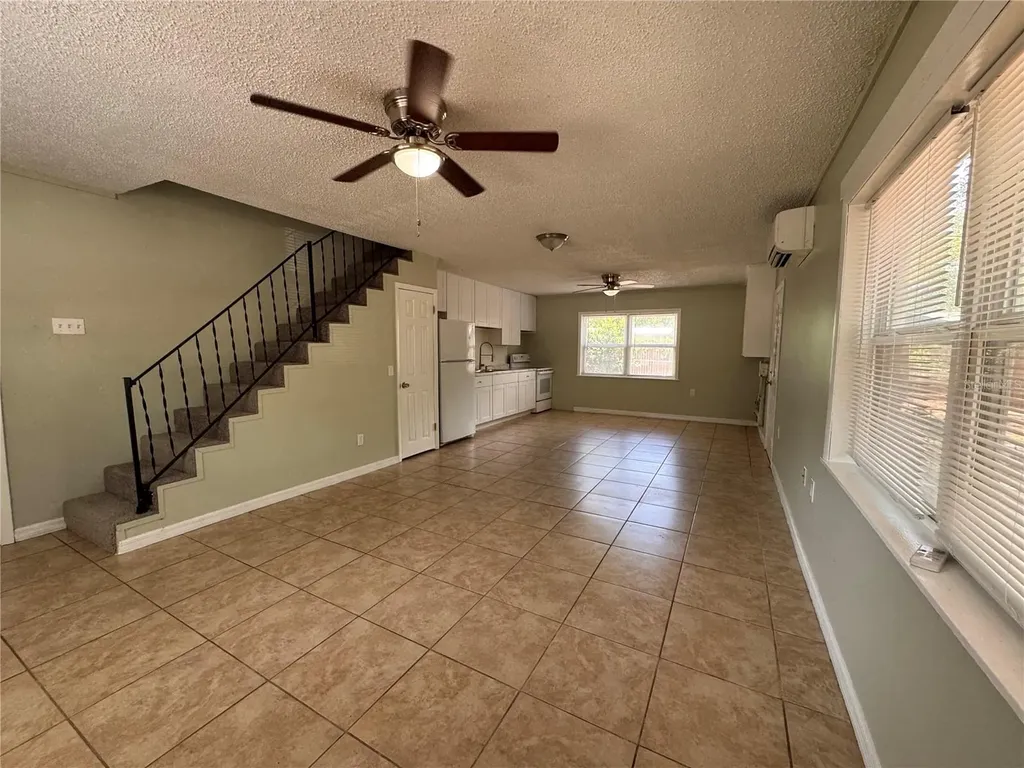 538 Orange Street Mascotte FL 34753