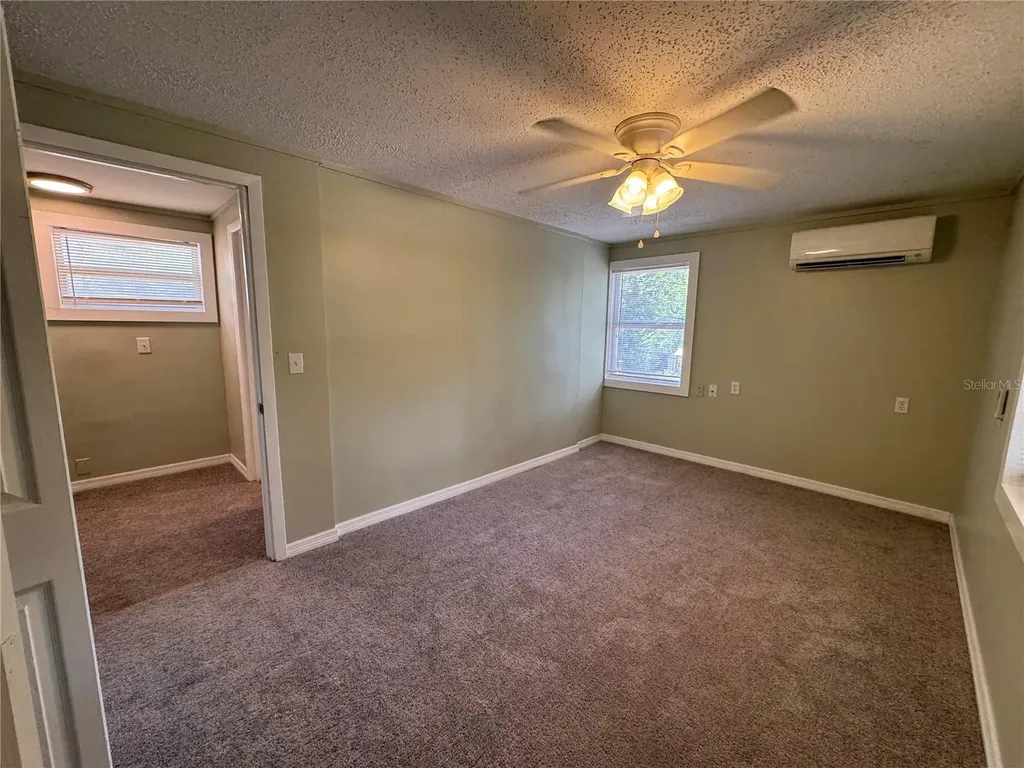 538 Orange Street Mascotte FL 34753