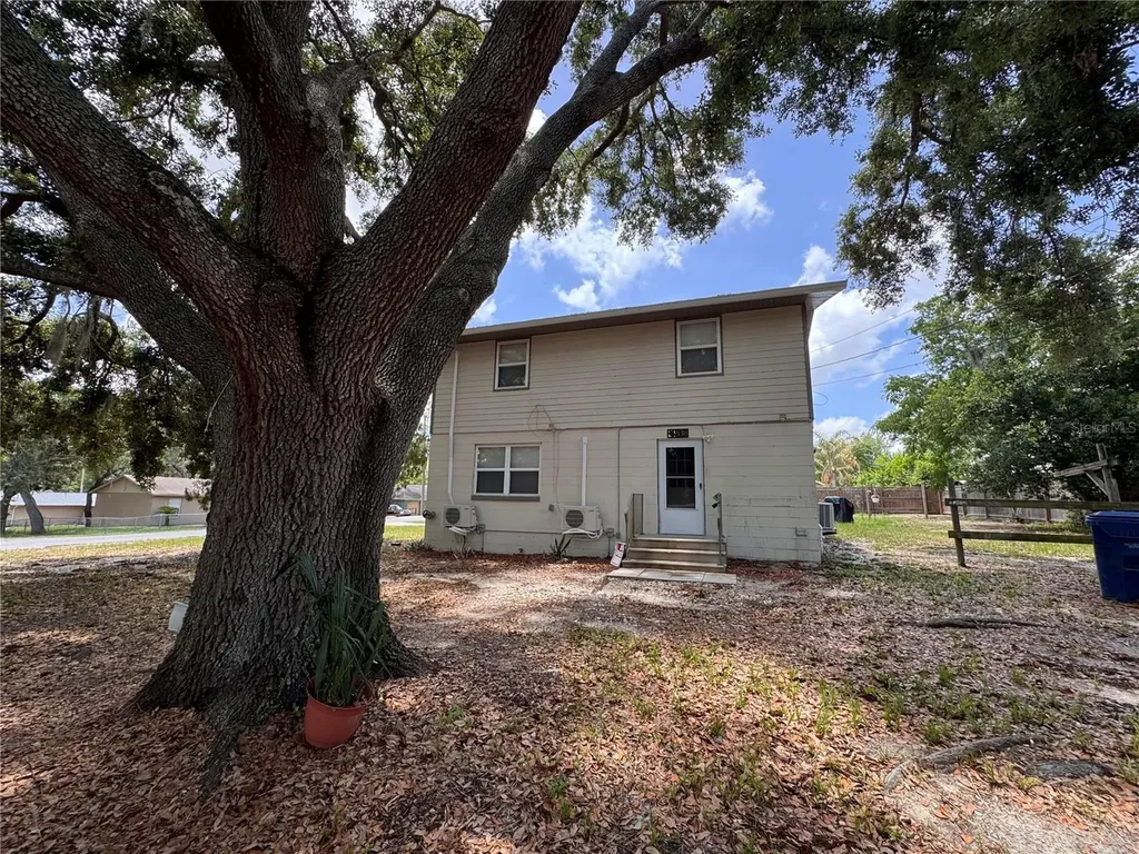538 Orange Street Mascotte FL 34753