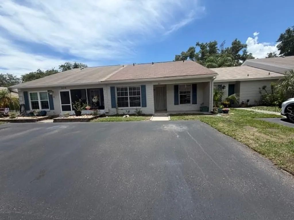 300 Kent Place Safety Harbor FL 34695
