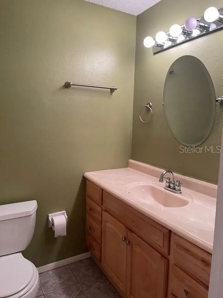 300 Kent Place Safety Harbor FL 34695