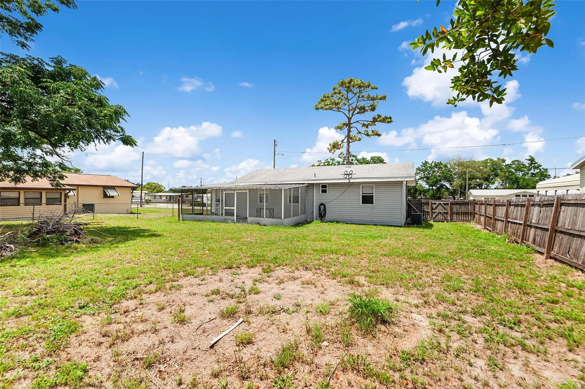 39014 Kirkland Drive Zephyrhills FL 33542