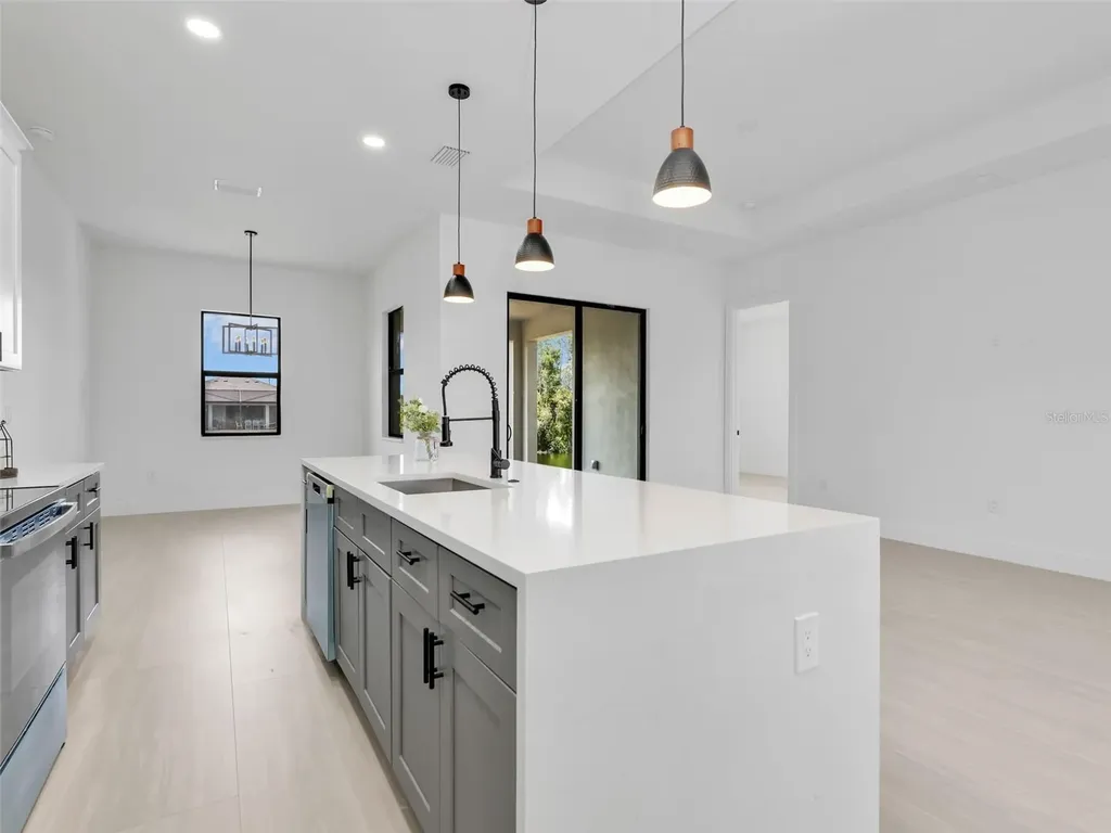 1505 NW 17th Street Cape Coral FL 33993