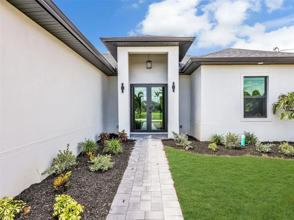 1505 NW 17th Street Cape Coral FL 33993