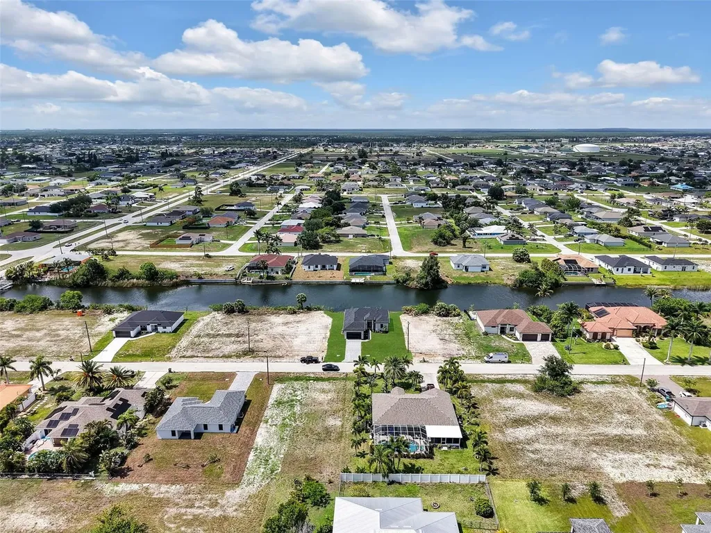 1505 NW 17th Street Cape Coral FL 33993