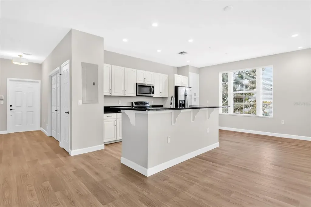 4392 Wardell Place Orlando FL 32814