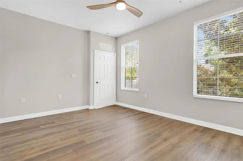 4392 Wardell Place Orlando FL 32814