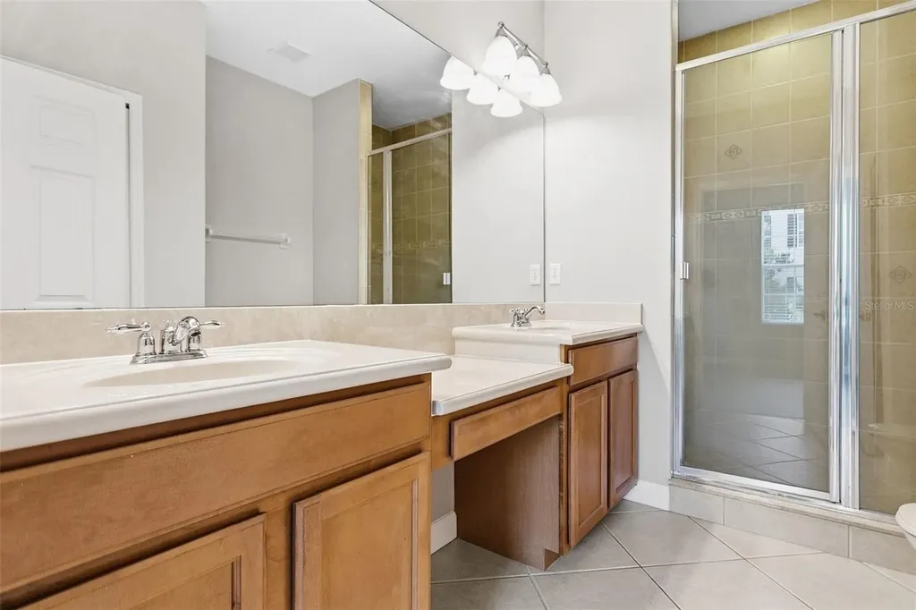 4392 Wardell Place Orlando FL 32814