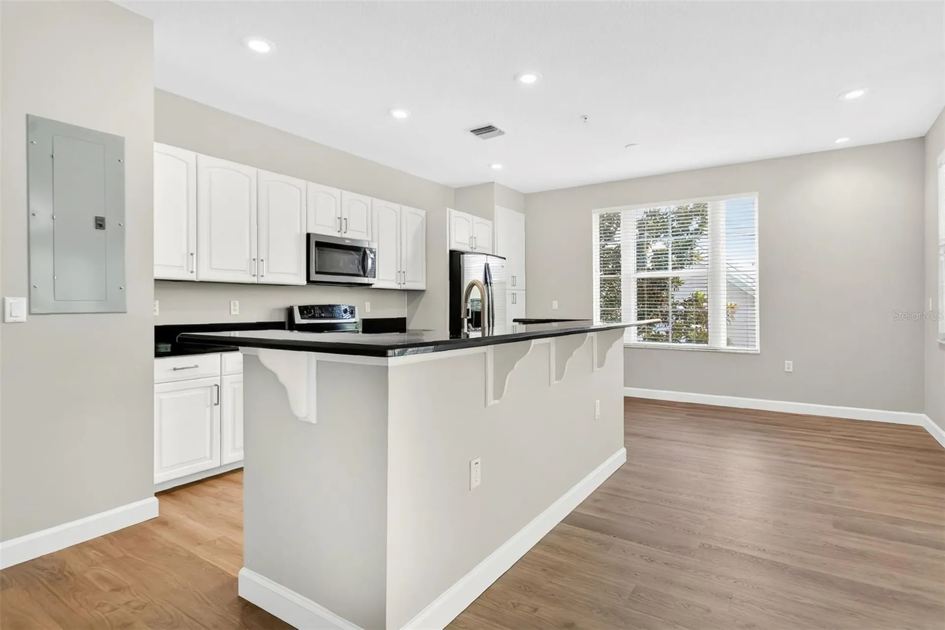 4392 Wardell Place Orlando FL 32814